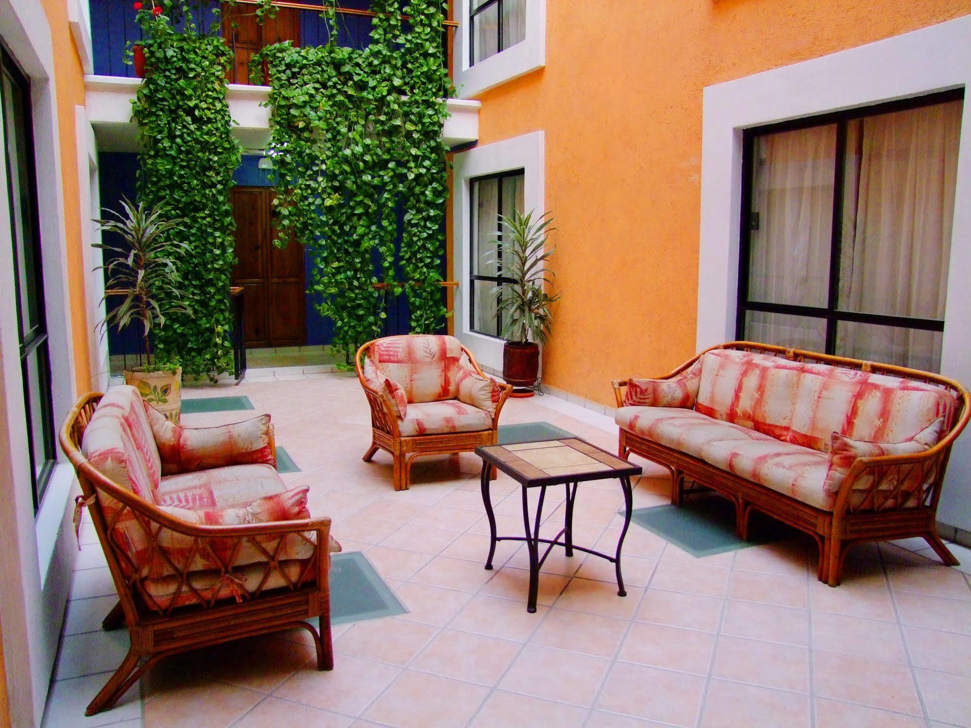 Hotel Oaxaca Dorado, Oaxaca Buitenkant foto