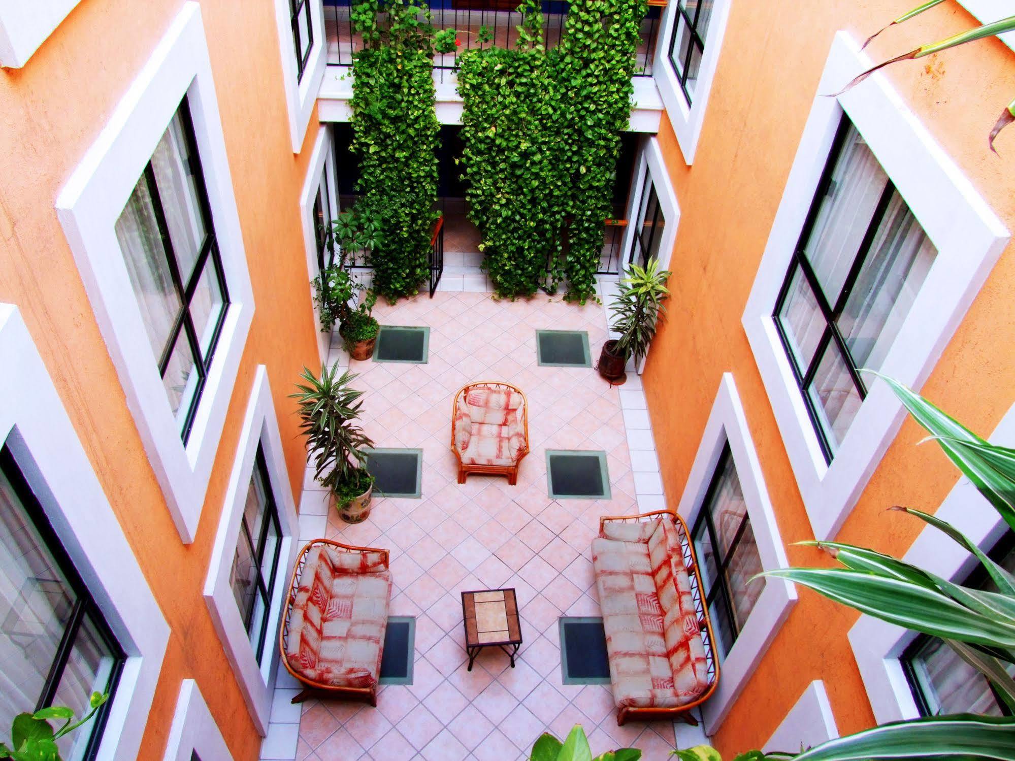 Hotel Oaxaca Dorado, Oaxaca Buitenkant foto